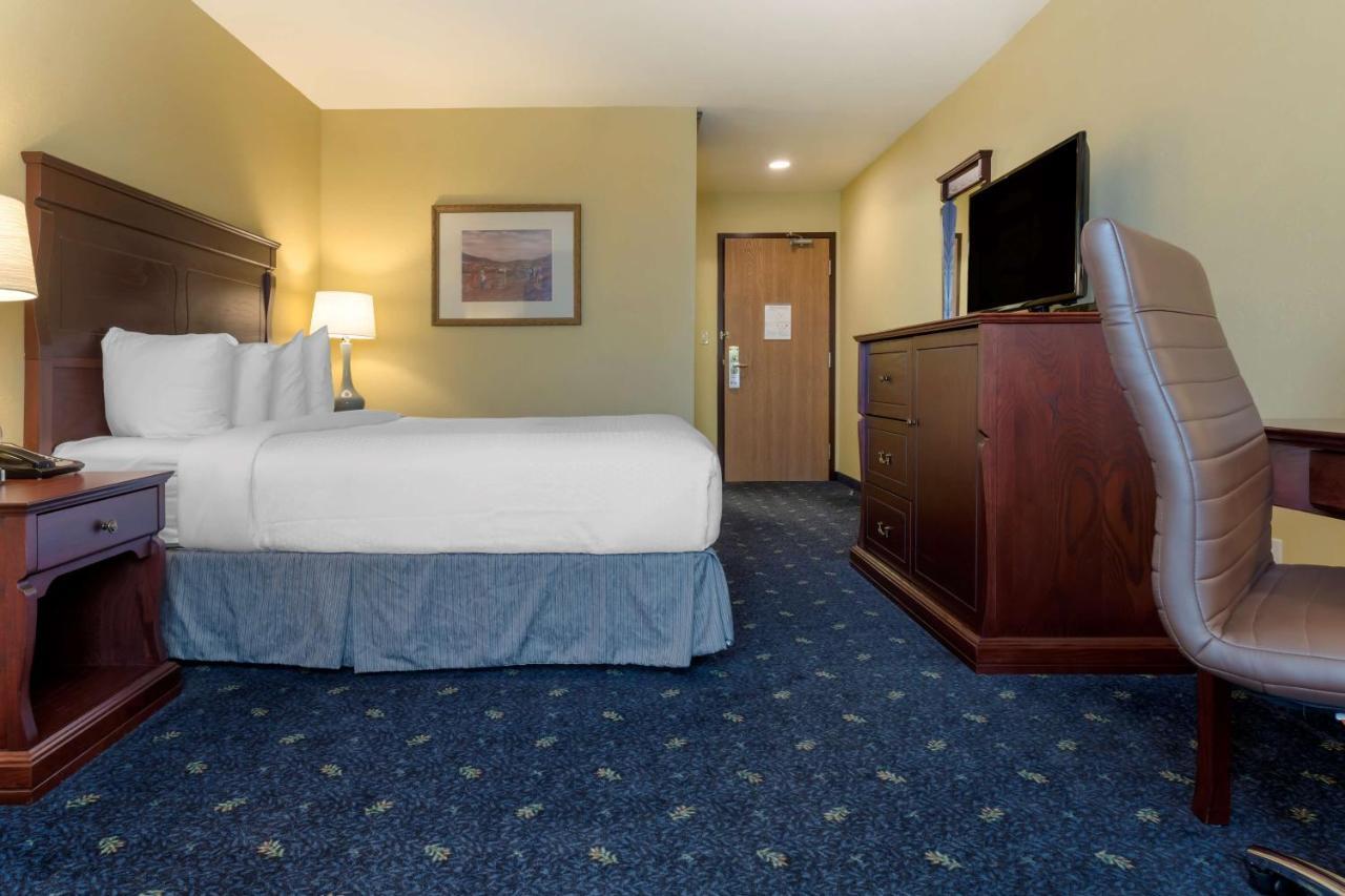 Best Western Plus Grand-Sault Hotel & Suites Exterior foto