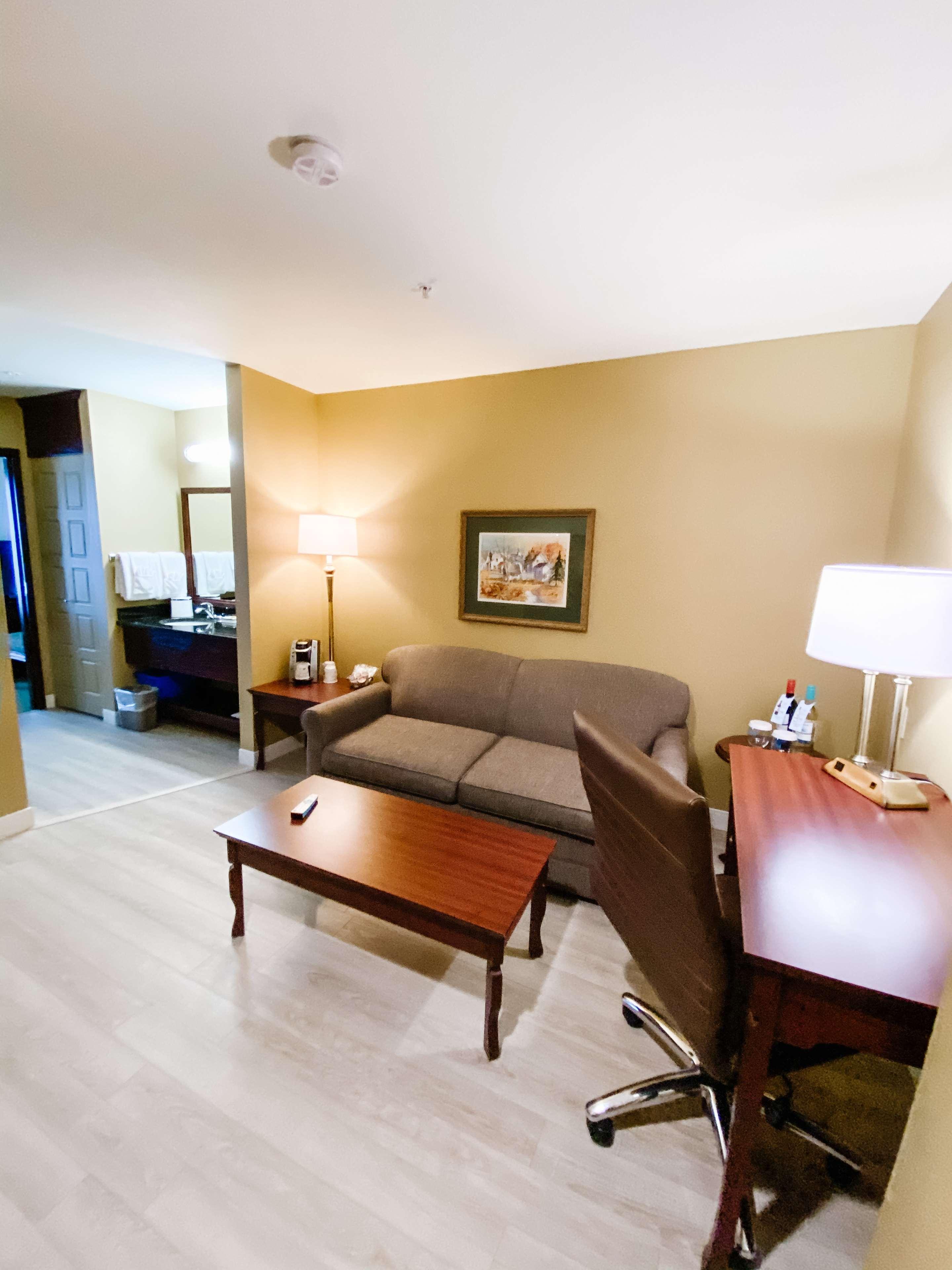 Best Western Plus Grand-Sault Hotel & Suites Exterior foto